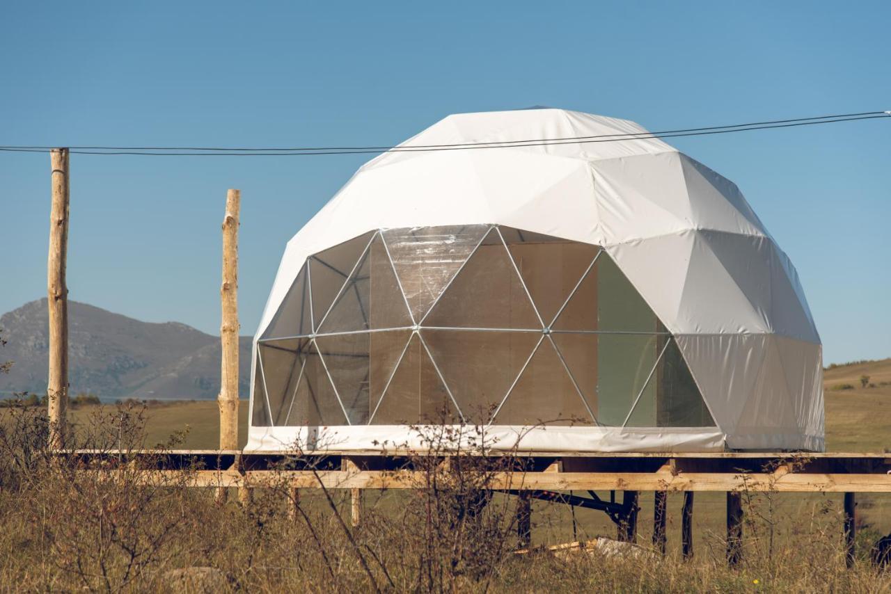 ホテル Glamping Park Shahumyan エクステリア 写真