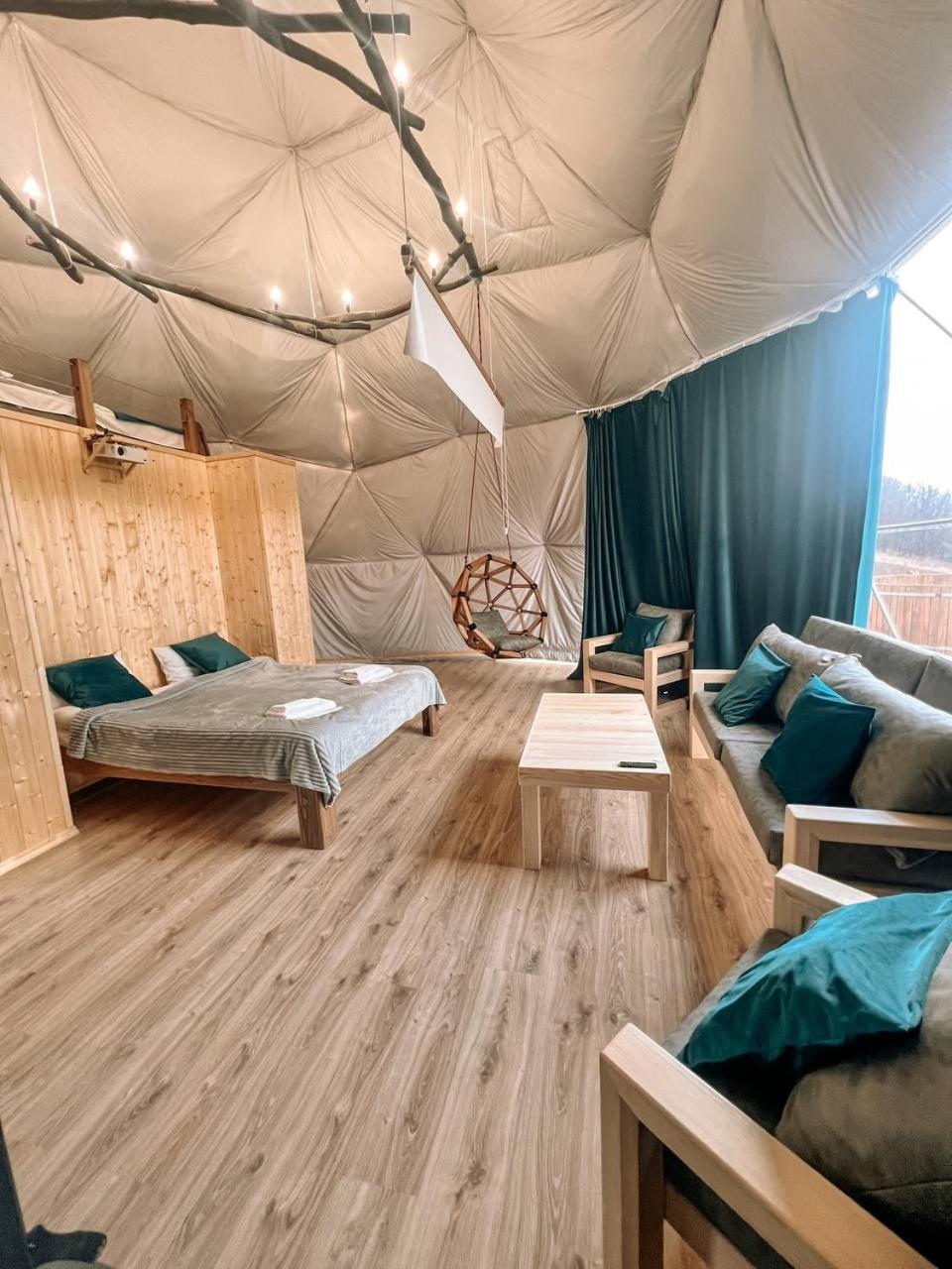 ホテル Glamping Park Shahumyan エクステリア 写真